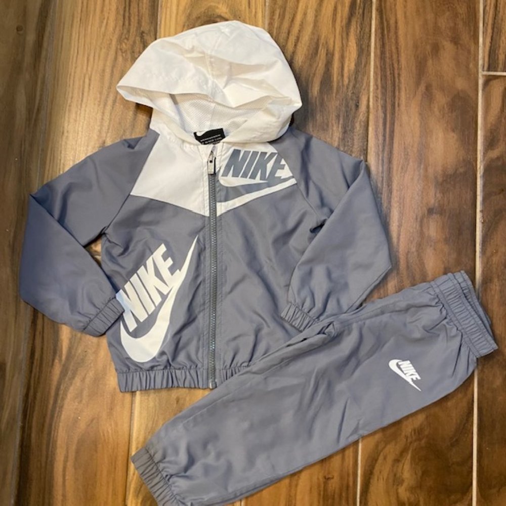 Nike Tracksuit 2T